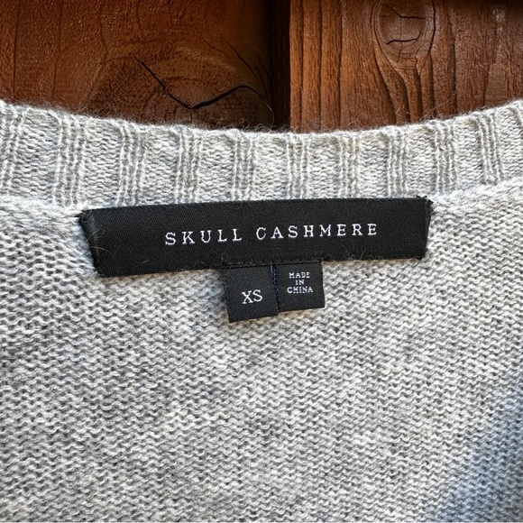 Skull Cashmere sweater - Picture 4 of 9